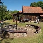 2 By Interhome Szeroki Bór
